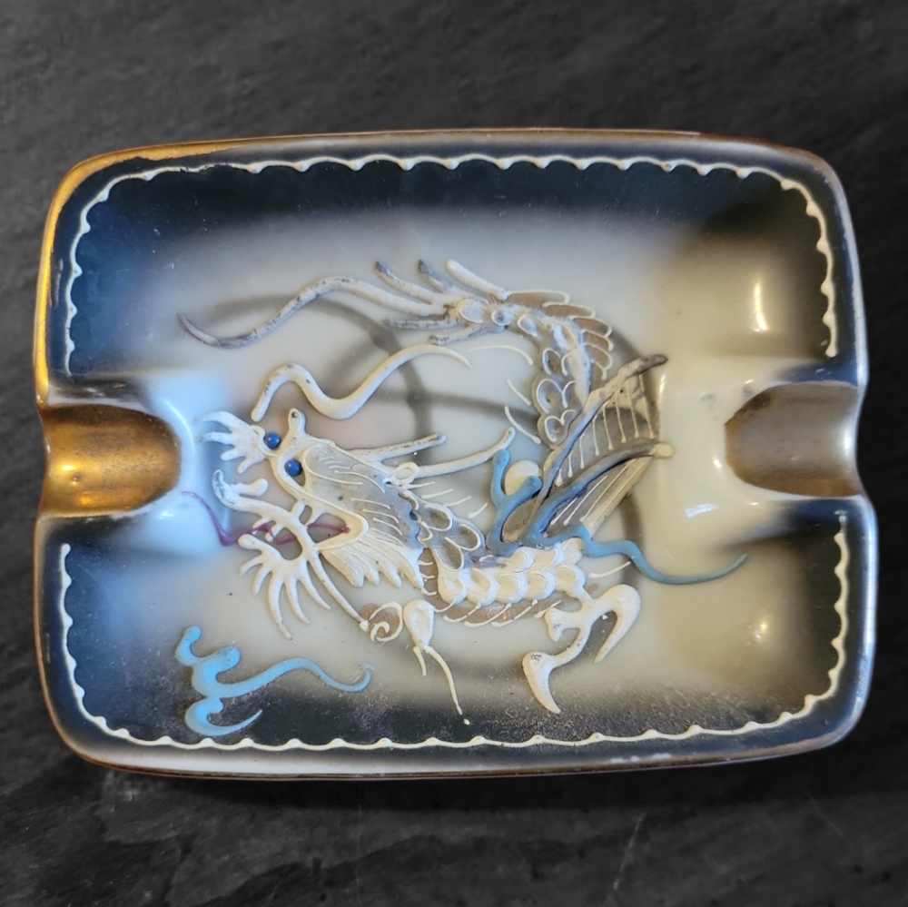 Vtg Ashtray Dragon-Ware Moriage Porcelain Japanese